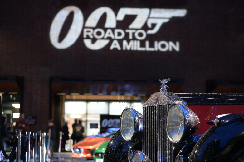 007 Road To A Million, James Bond, vehicles