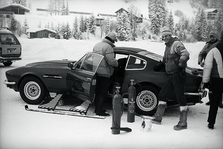 Aston Martin V8 Vantage Iskallt uppdrag 1987