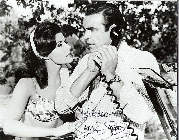 Eunice Gayson, fotad med Sir Sean Connery Svartvitt foto, 10x8 tum