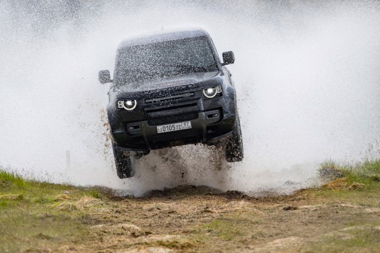 New Land Rover Defender in action for No Time To Die