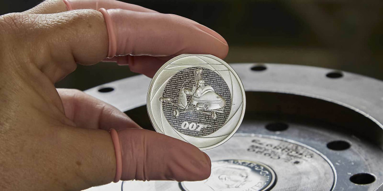 The Royal Mint, Six Decades of 007, coins