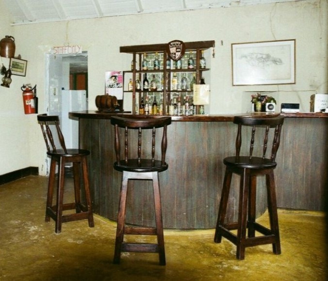 Firefly, Jamaica, bar, 1989