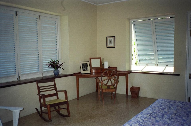 Goldeneye, Jamaica, master bedroom, 1989