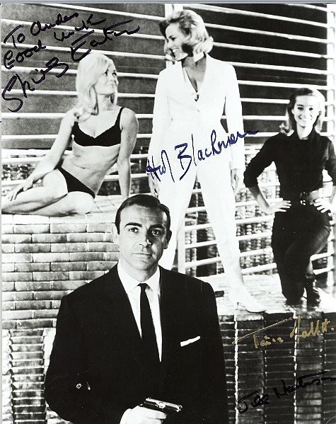 Sir Sean Connery, Shirley Eaton, Honor Blackman och Tania Mallet Signerat 10x8 tums foto