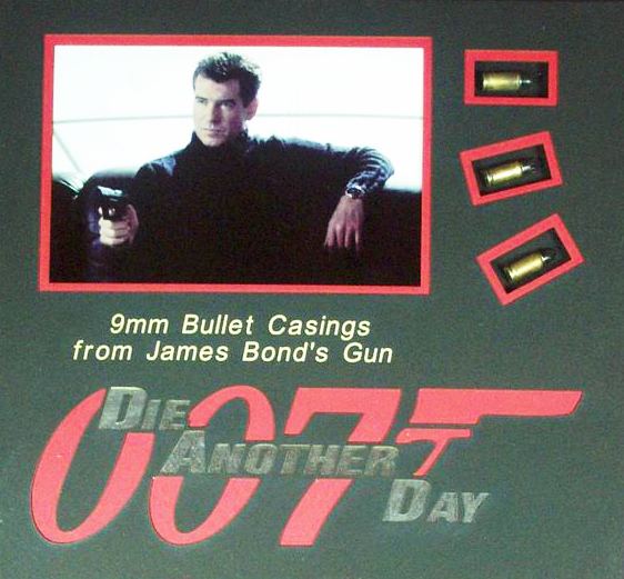 Pierce Brosnan Bullet Casings Display Använd i filmen