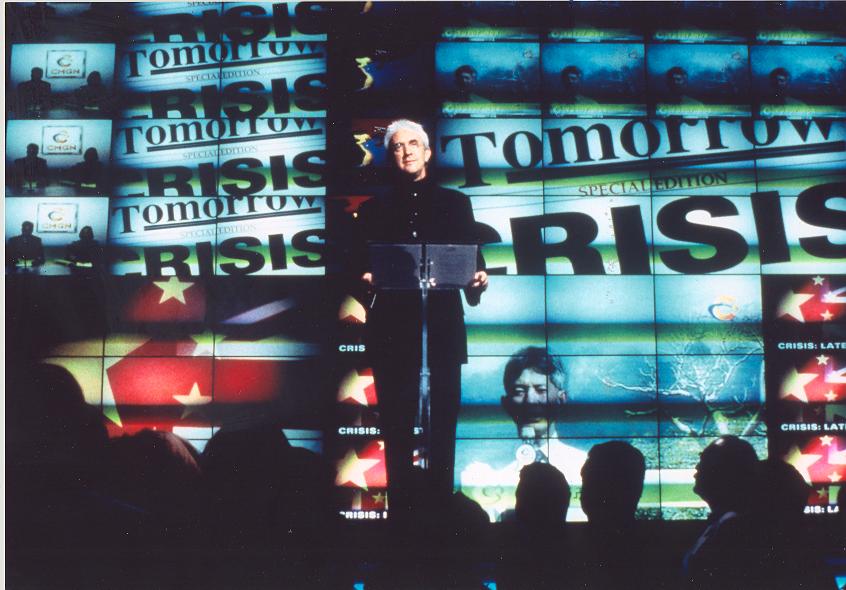 Jonathan Pryce holding speech Colour edition