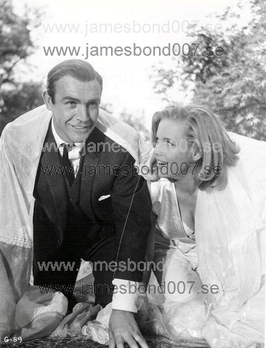 Sir Sean Connery and Honor Blackman Black and white, G-59