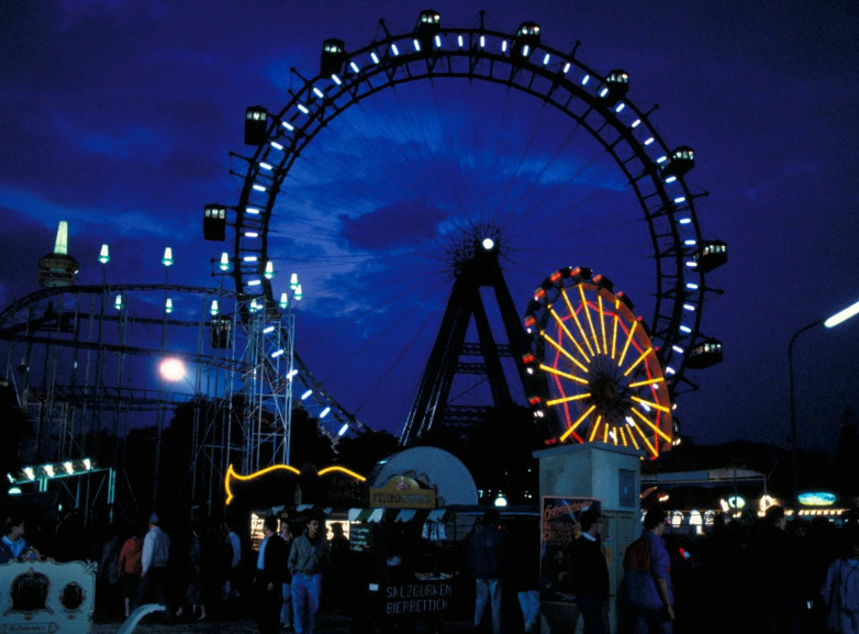 007 Action, Vienna, Prater Ferris Wheel, The Living Daylights