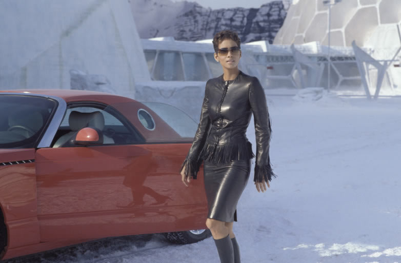 Ford Thunderbird and Jinx (Halle Berry) at the Ice Palace in Die Another Day