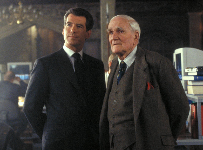 Pierce Brosnan, Desmond Llewelyn, The World Is Not Enough, Q